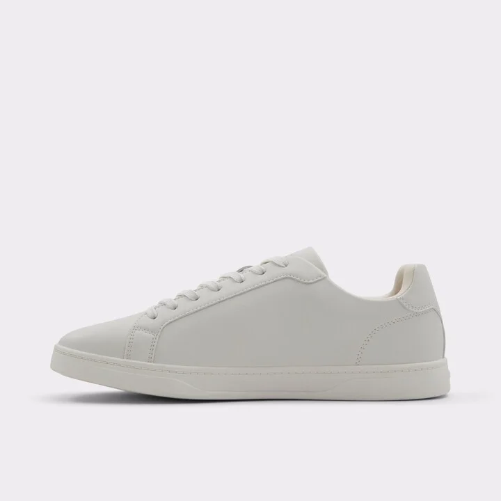 Low top sneaker - Image 4