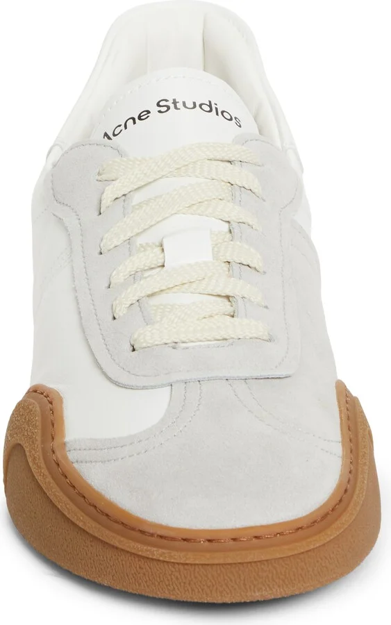 Low Top Sneaker - Image 4