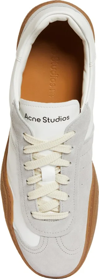 Low Top Sneaker - Image 5
