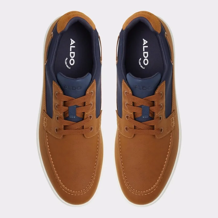 Low top sneaker - Image 6