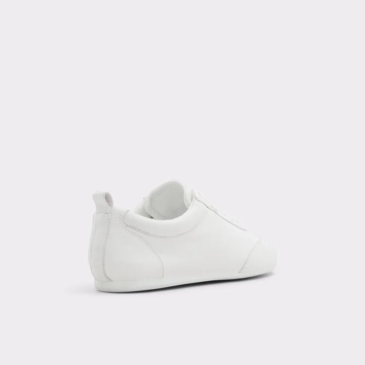 Low top sneaker - Image 2