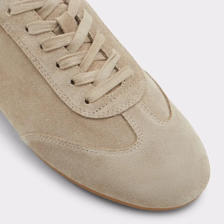 Low top sneaker - Image 5