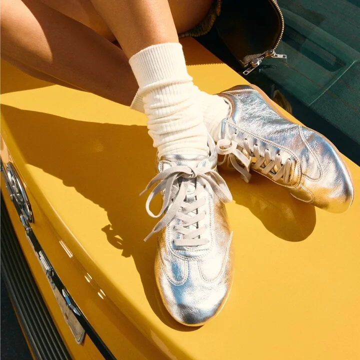 Low top sneaker - Image 9