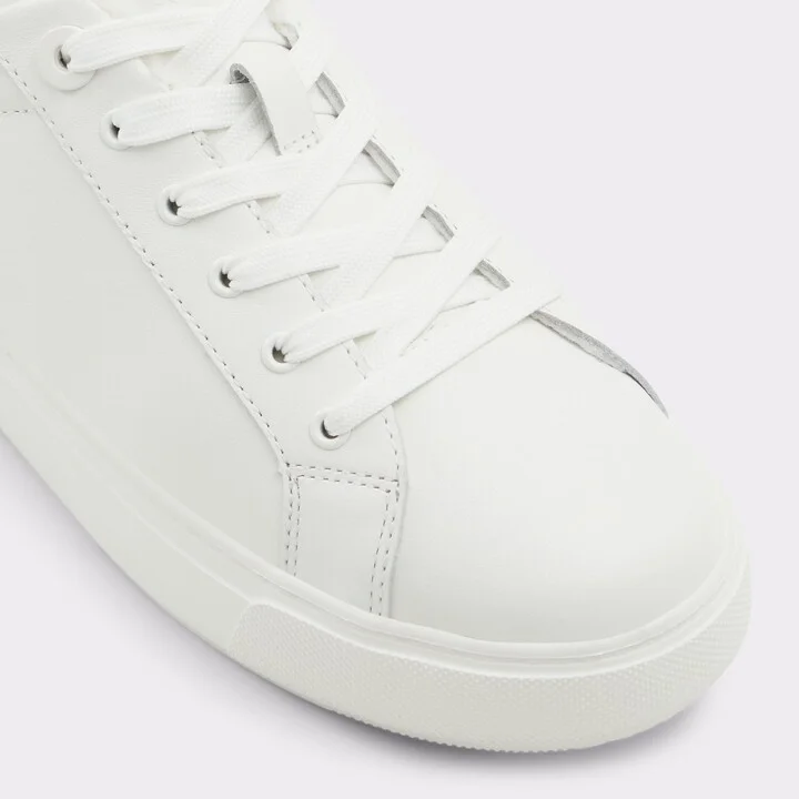 Low top sneaker - Image 5
