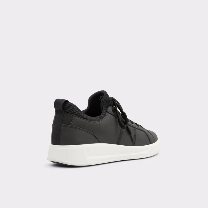 Low top sneaker - Image 2