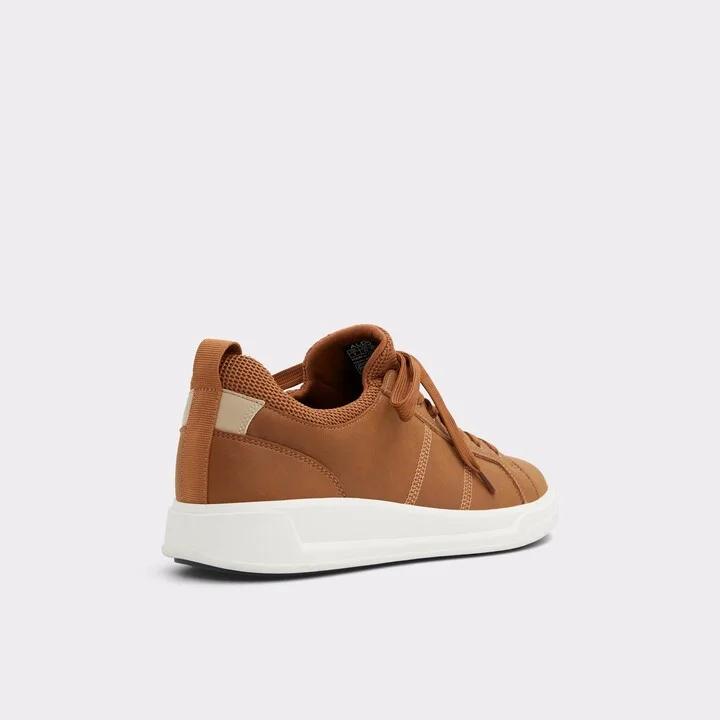 Low top sneaker - Image 2