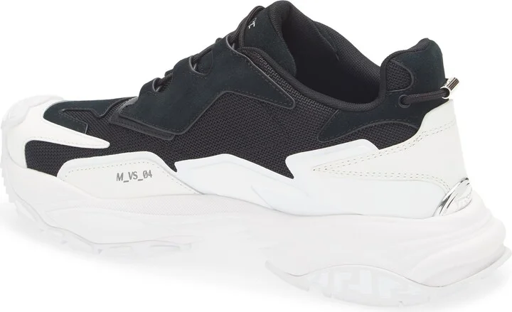 Low Top Sneaker - Image 2