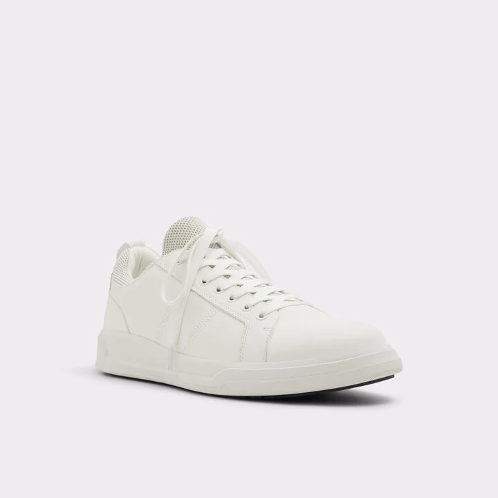 Low top sneaker - Image 5
