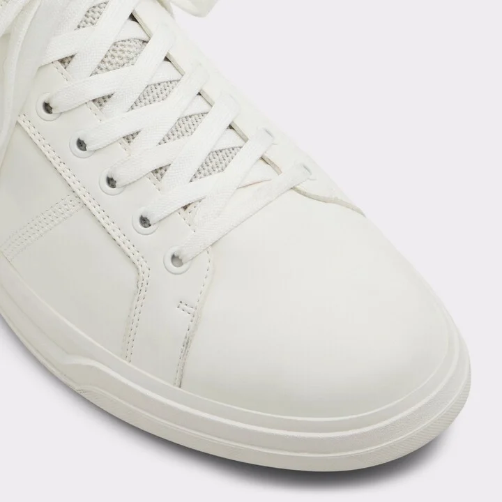 Low top sneaker - Image 6
