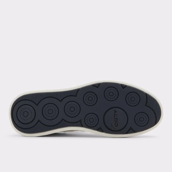 Low top sneaker - Image 8