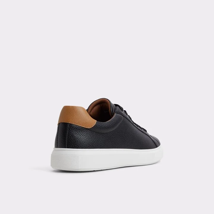 Low top sneaker - Image 2