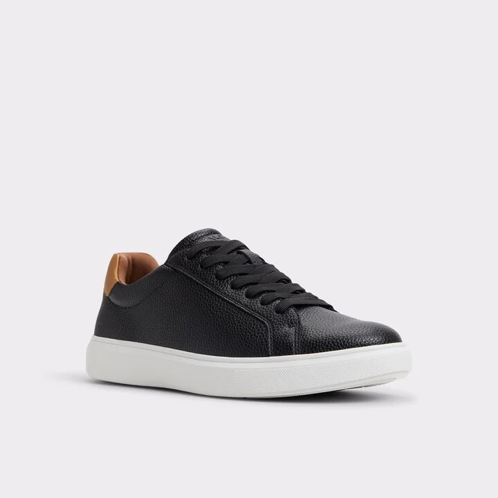 Low top sneaker - Image 4