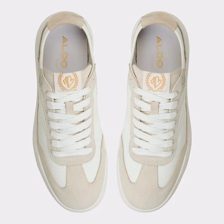 Low top sneaker - Image 6