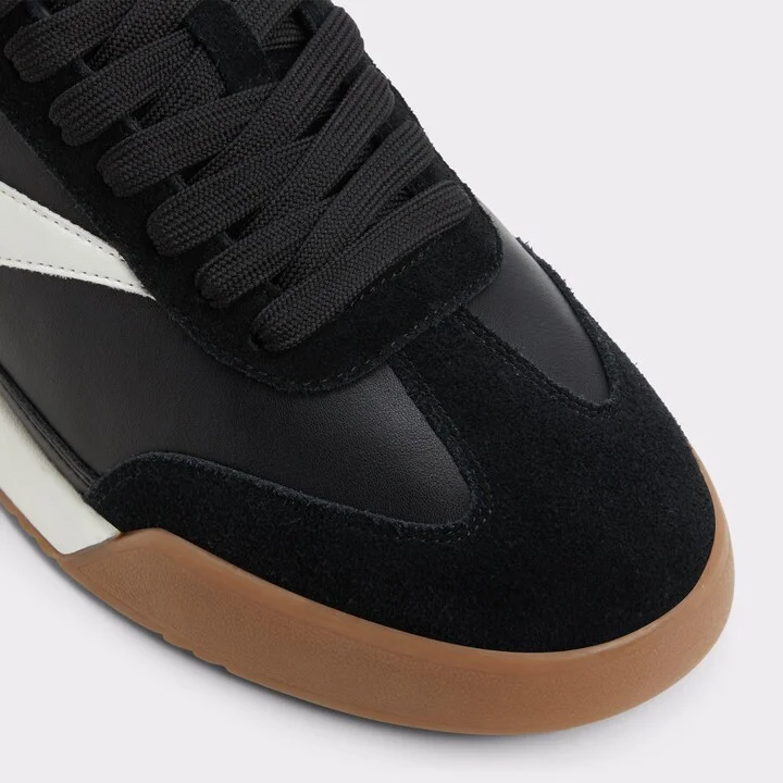 Low top sneaker - Image 5