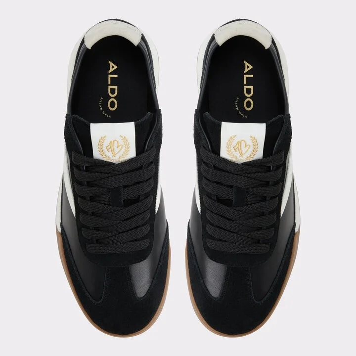 Low top sneaker - Image 6