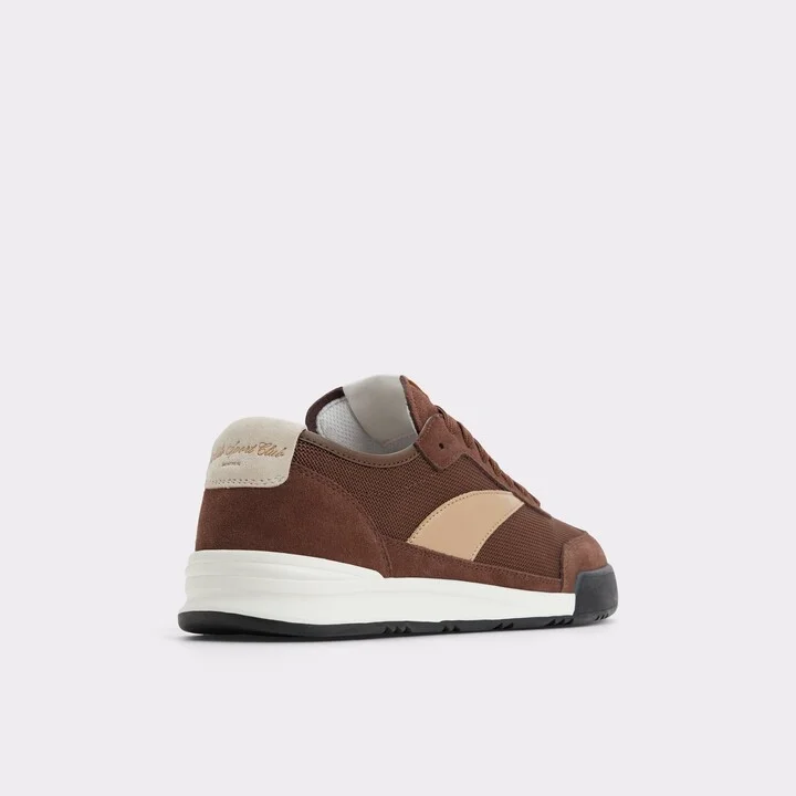 Low top sneaker - Image 2