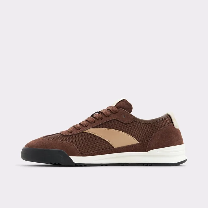 Low top sneaker - Image 3
