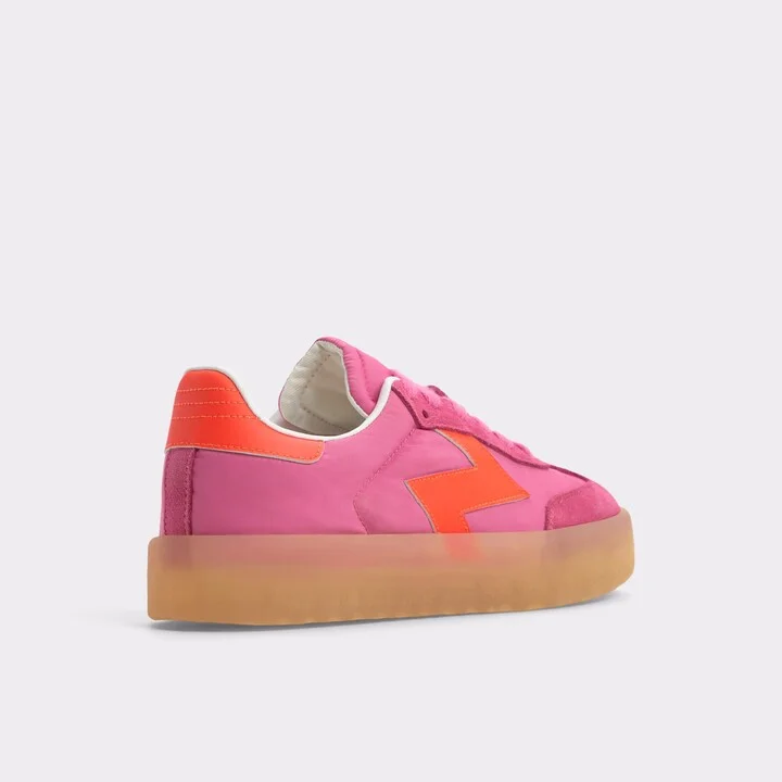 Low top sneaker - Image 2