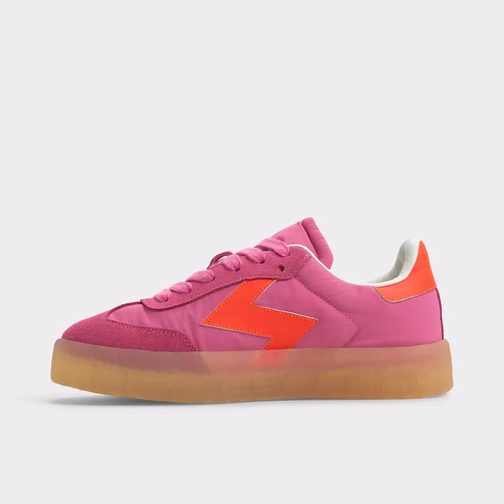 Low top sneaker - Image 3