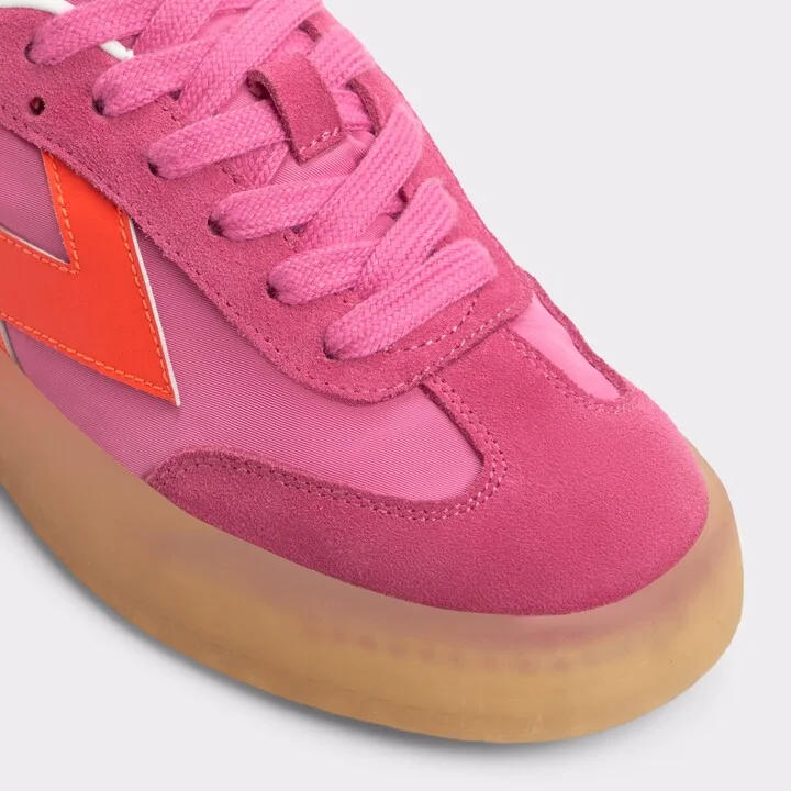 Low top sneaker - Image 5