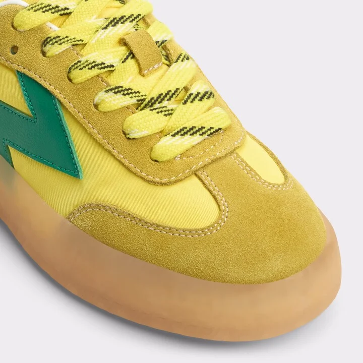 Low top sneaker - Image 5