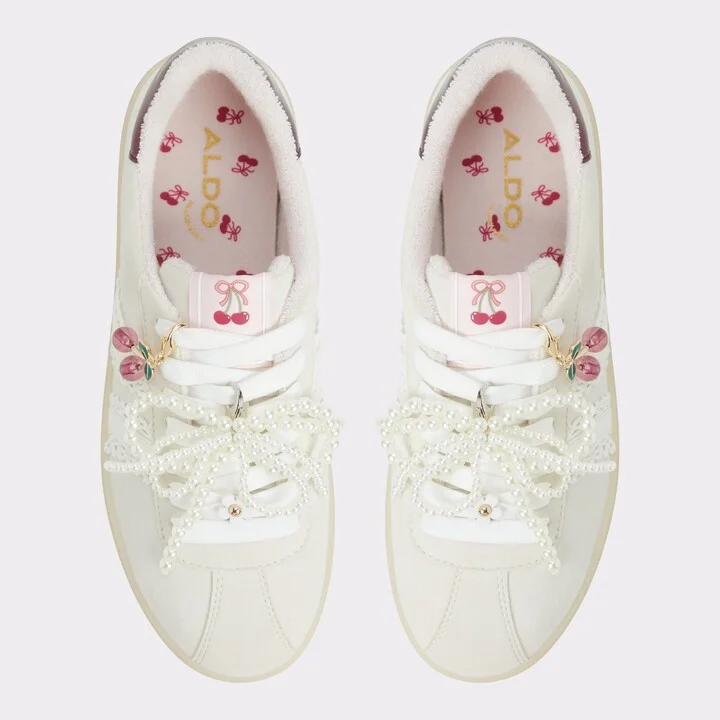 Low top sneaker - Image 6