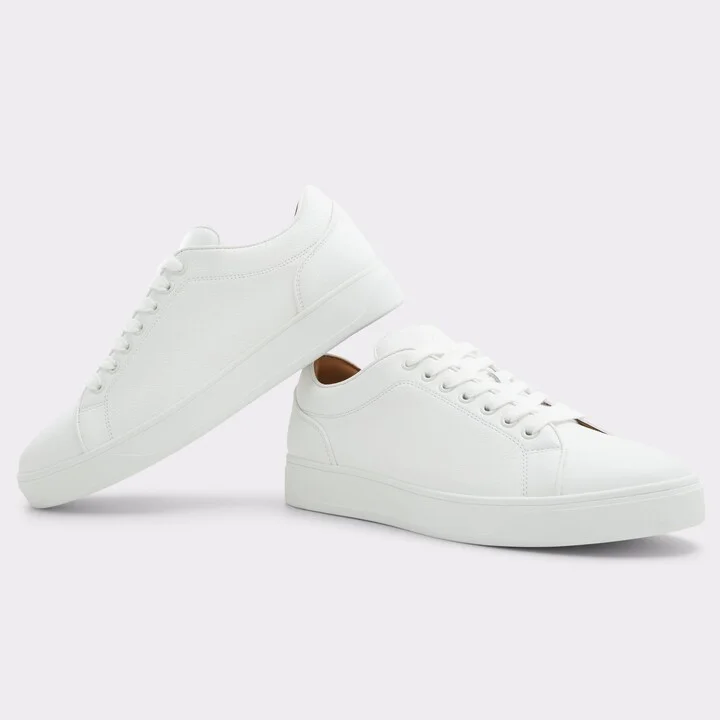 Low top sneaker - Image 2