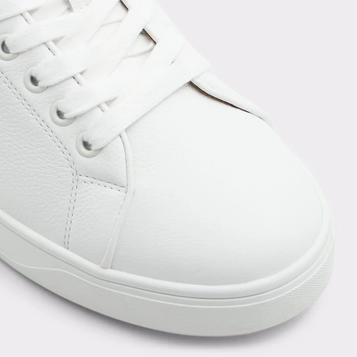 Low top sneaker - Image 6