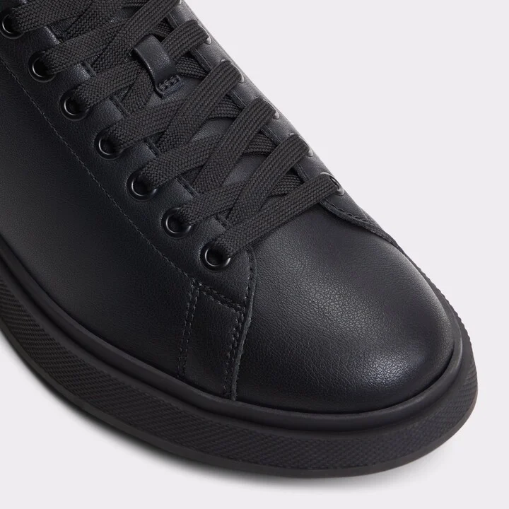 Low top sneaker - Image 5