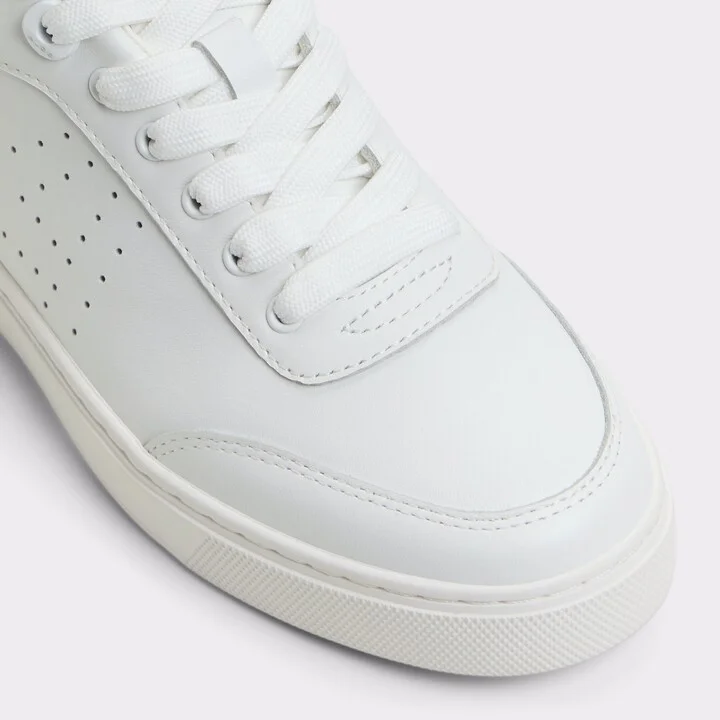 Low top sneaker - Image 5
