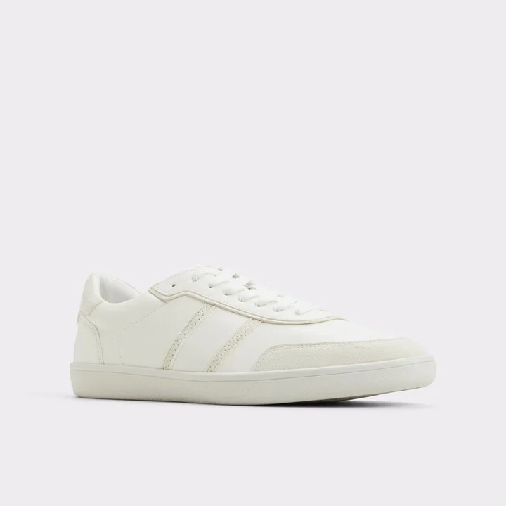 Low top sneaker - Image 5
