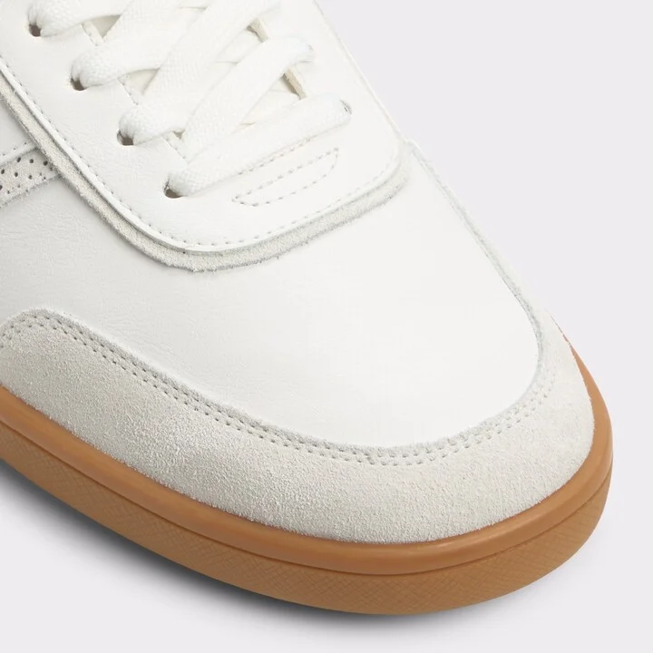 Low top sneaker - Image 7