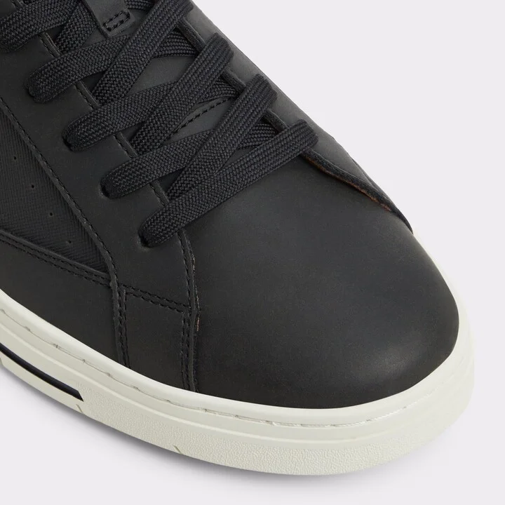 Low top sneaker - Image 5