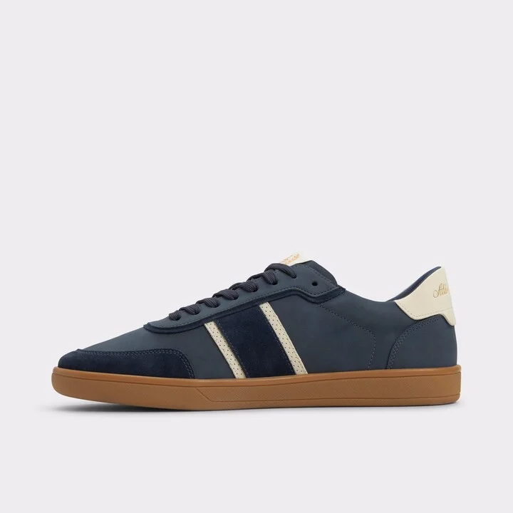 Low top sneaker - Image 3