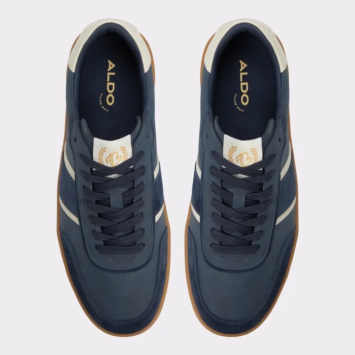 Low top sneaker - Image 6