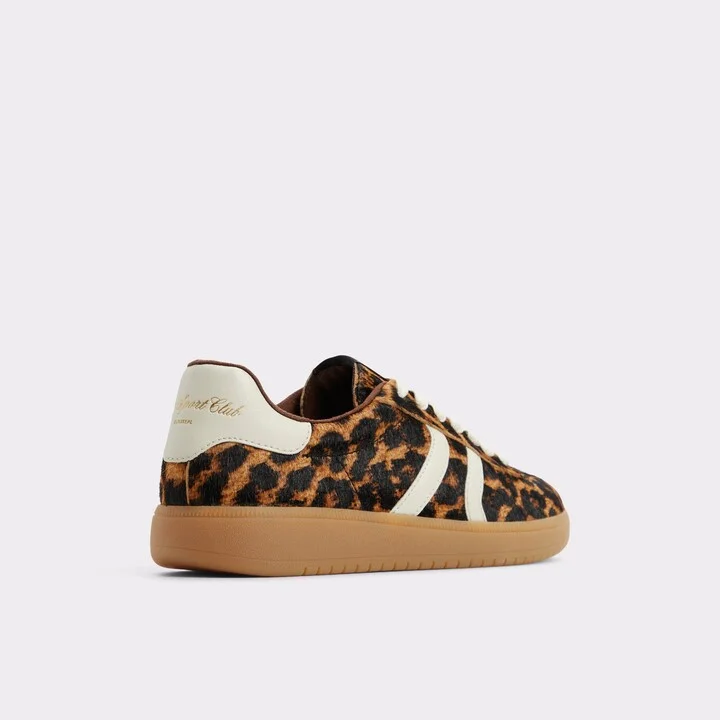 Low top sneaker - Image 2