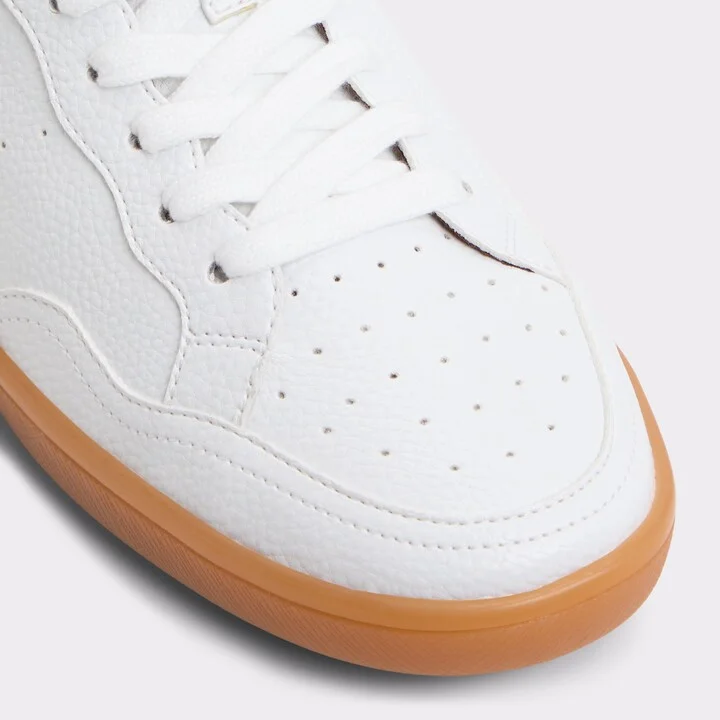 Low top sneaker - Image 6