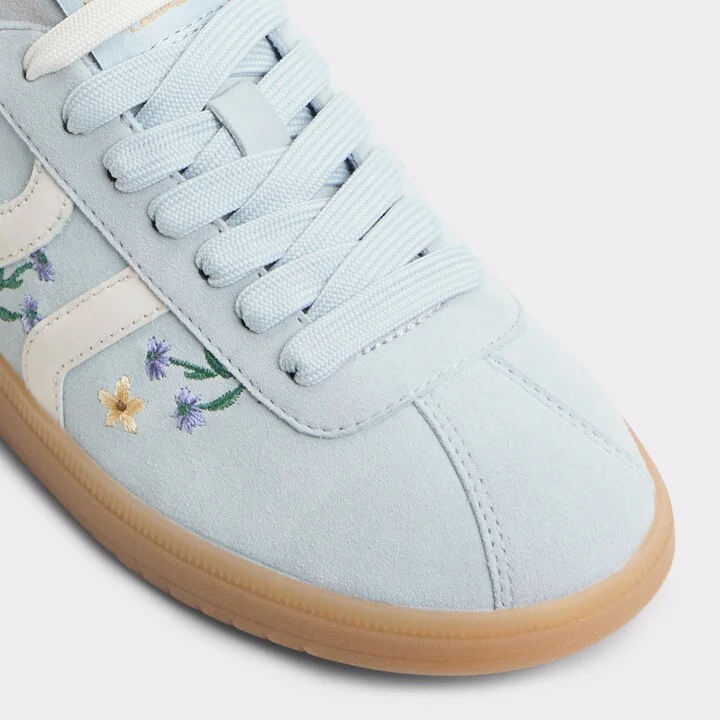 Low top sneaker - Image 7