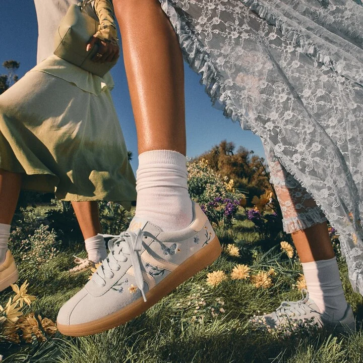 Low top sneaker - Image 10