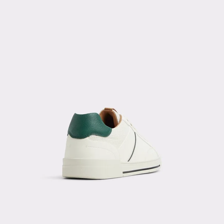Low top sneaker - Image 2