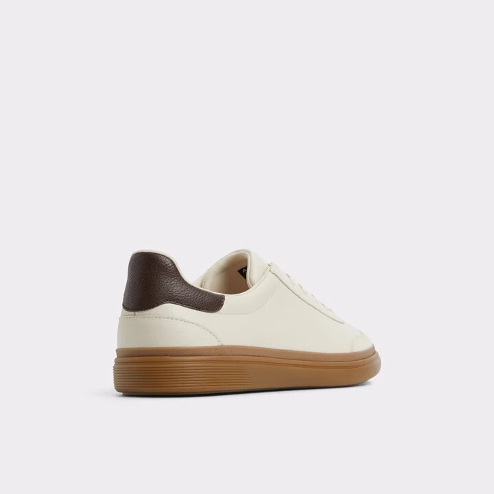 Low top sneaker - Image 2