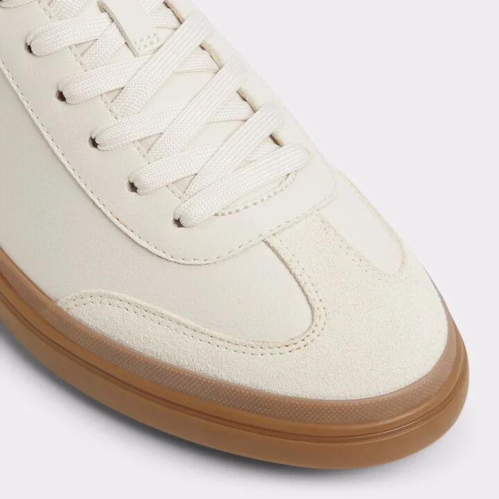 Low top sneaker - Image 5