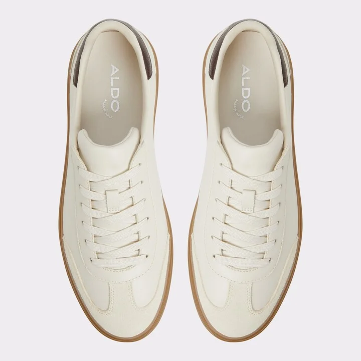 Low top sneaker - Image 6