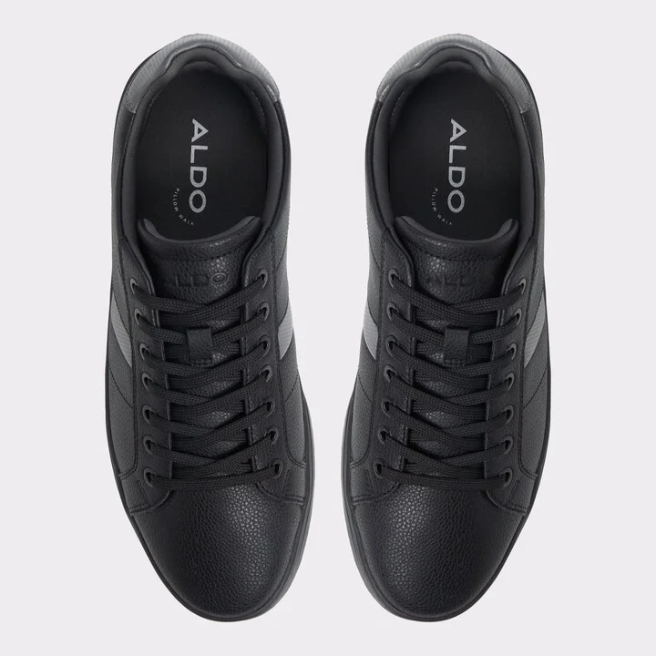 Low top sneaker - Image 6