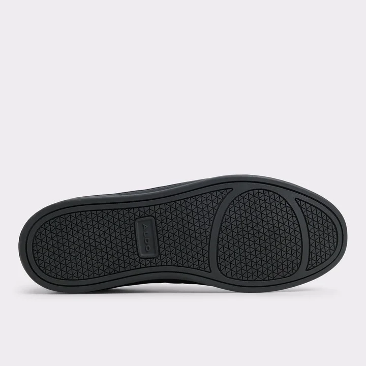 Low top sneaker - Image 7