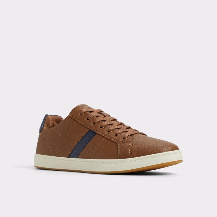 Low top sneaker - Image 4