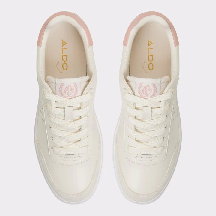 Low top sneaker - Image 6