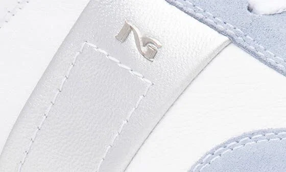 Low Top Sneaker - Image 11