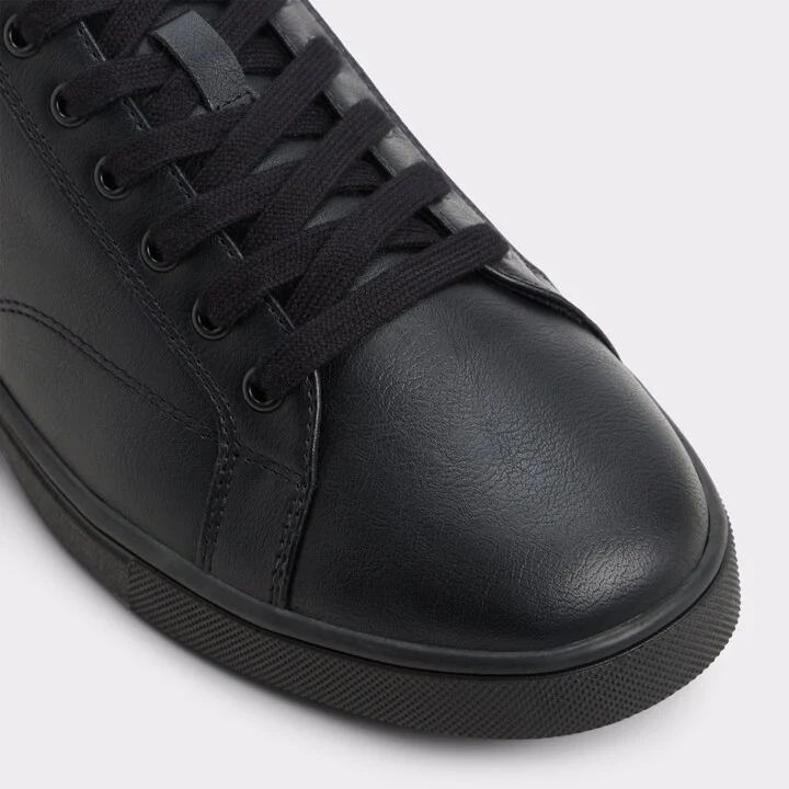 Low top sneaker - Image 5