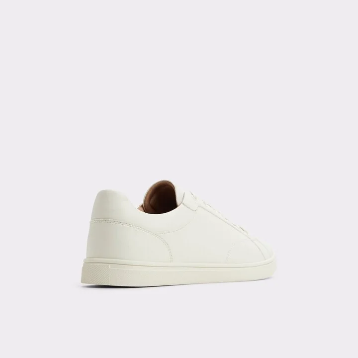 Low top sneaker - Image 2